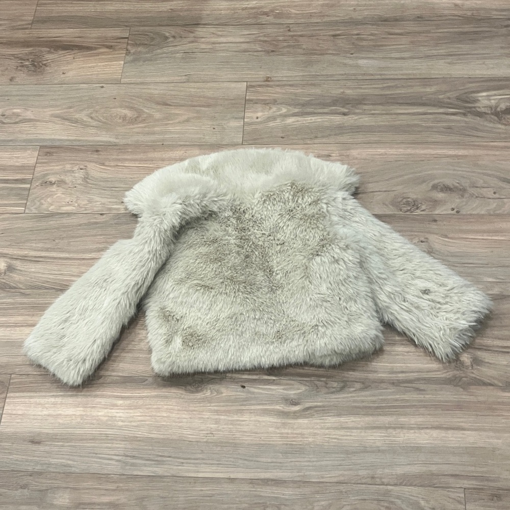 GAP FAUX FUR JACKET GIRLS SMALL - Picture 4 of 4
